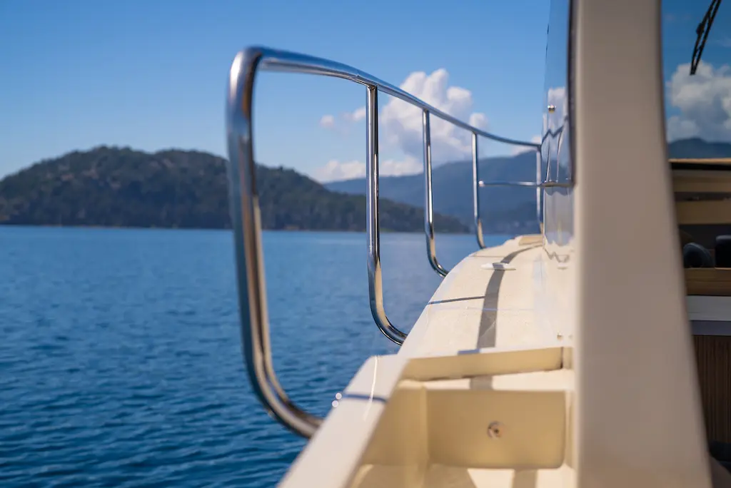 Contacto — Astillero Alpha